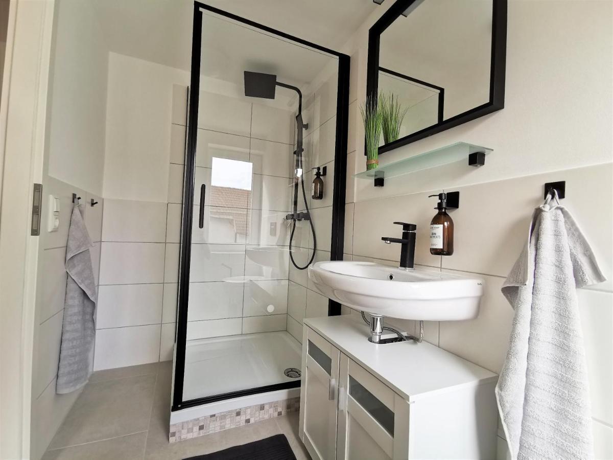 Bohnapartments Design Suite Am Markt - Vollausstattung - Wlan - Zentrum Ilmenau Luaran gambar
